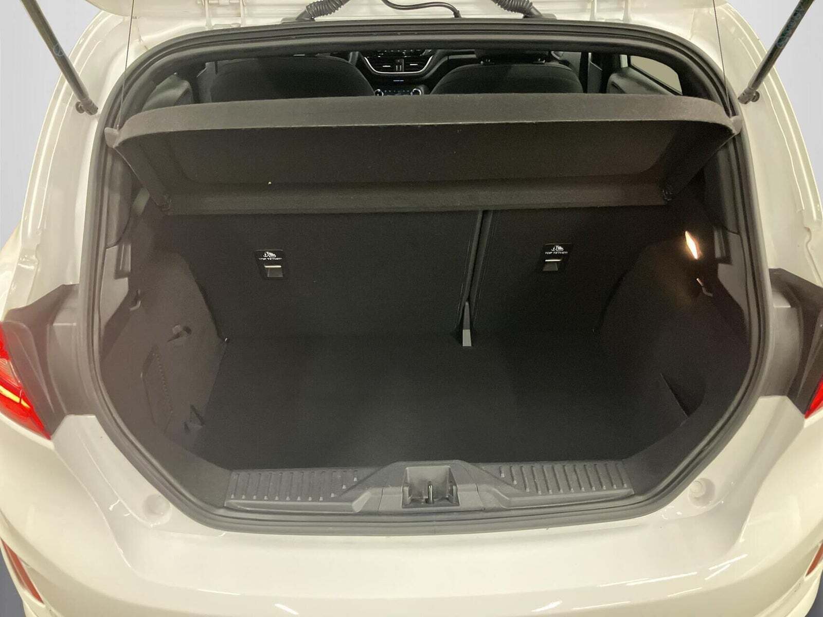 Hvid Ford Fiesta fra 2019