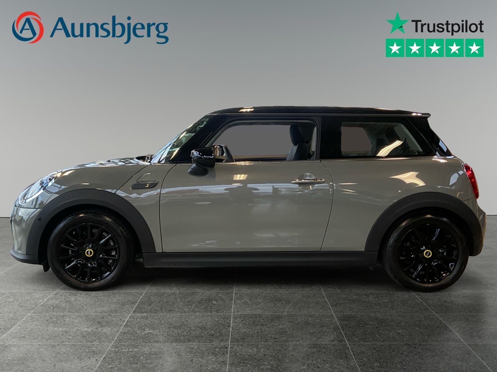 Mini Cooper SE Classic Trim