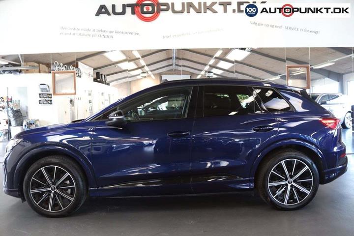 Blå Audi Q4 e-tron fra 2024