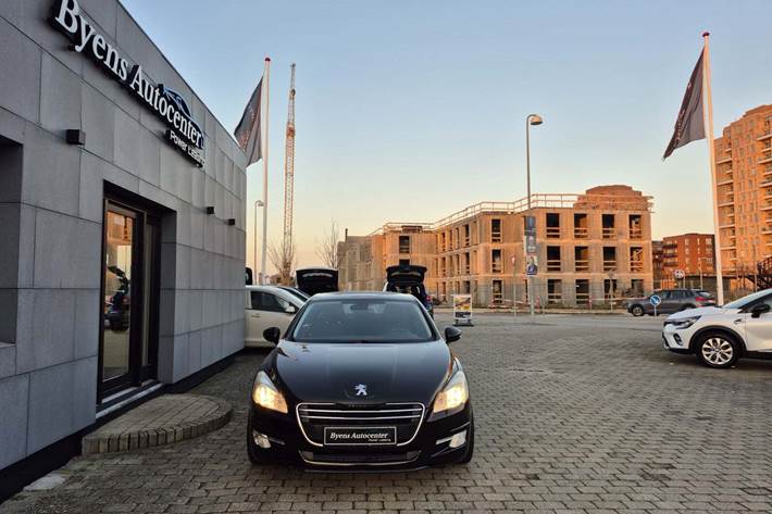 Sort Peugeot 508 fra 2011