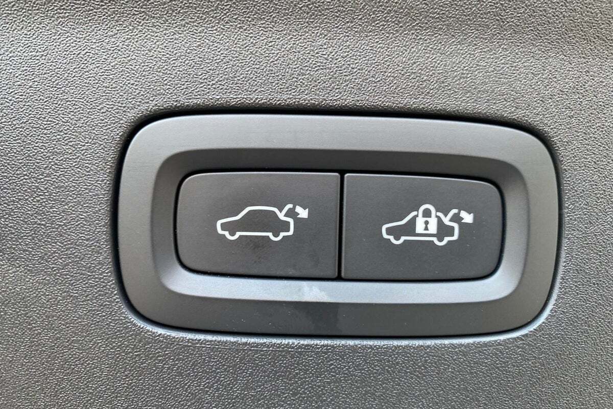 Grå Polestar 2 fra 2023