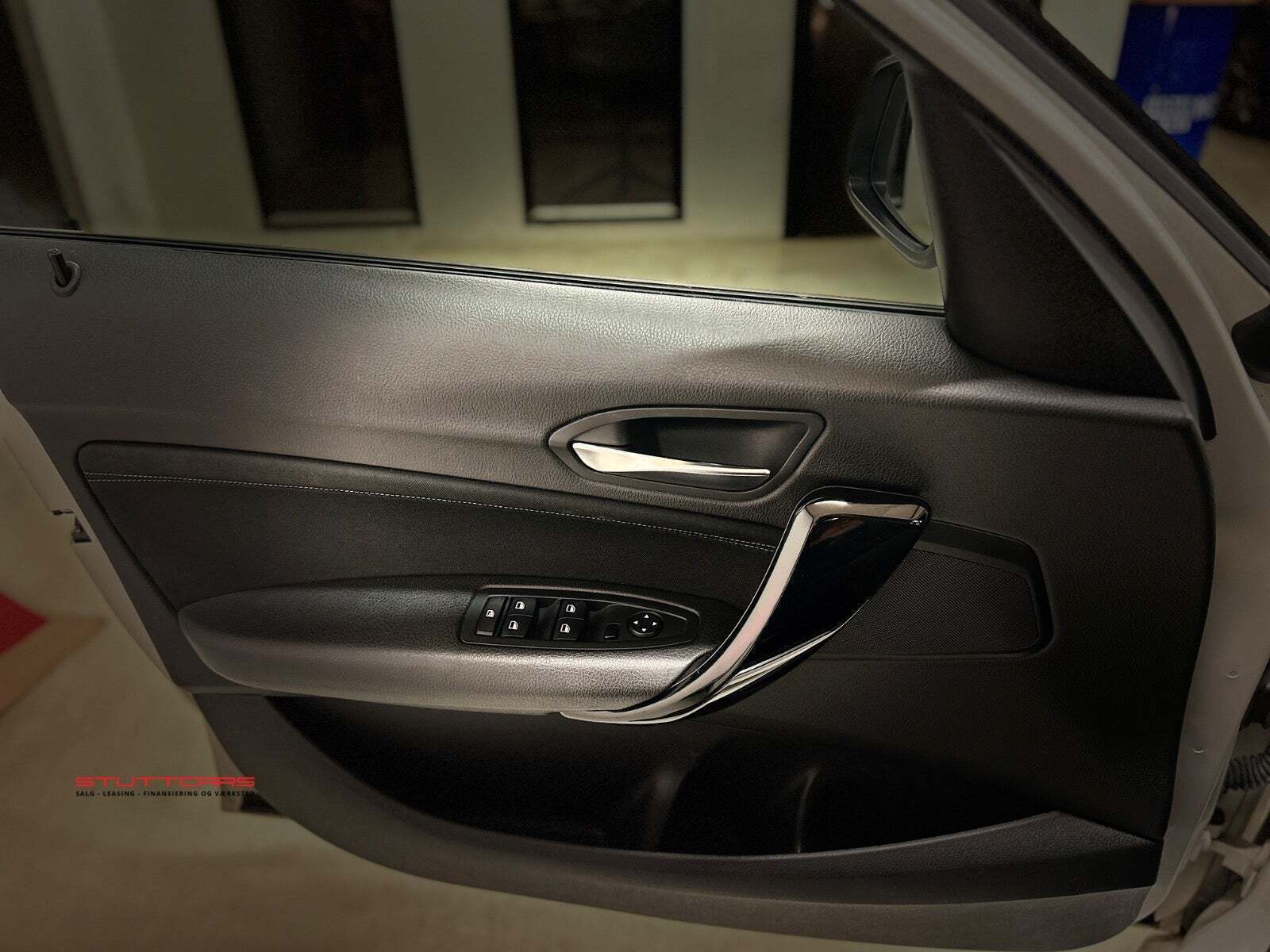 Hvid BMW 116d fra 2015