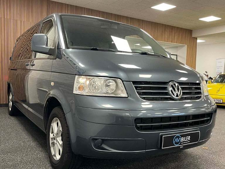 VW Caravelle 2,5 TDi 130 Comfortline aut. lang