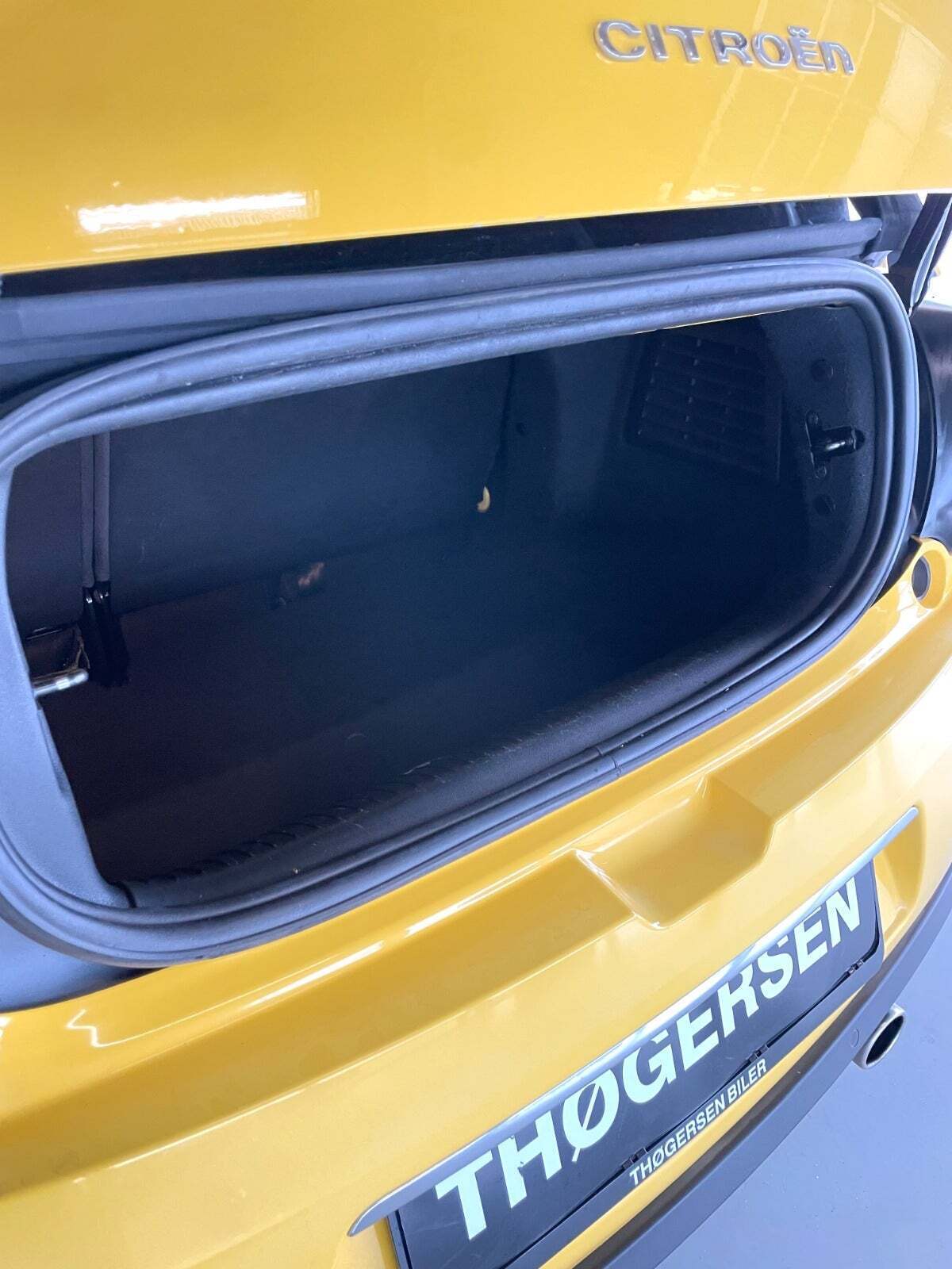 Gul Citroën DS3 fra 2013