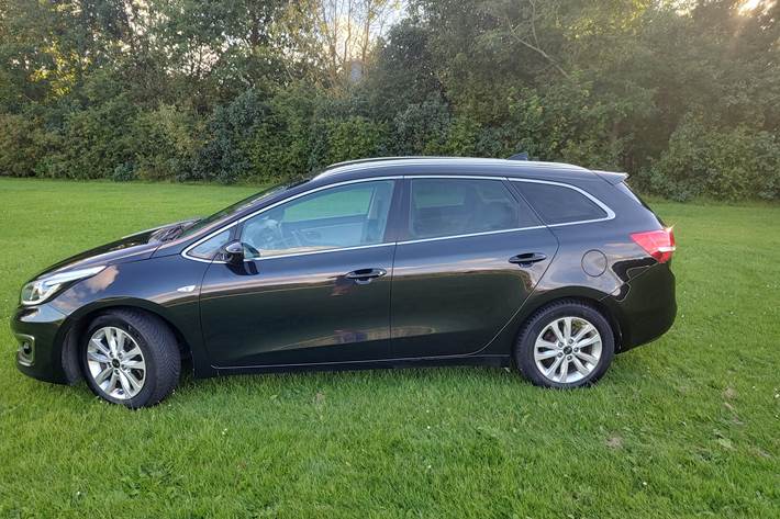 Sort Kia Ceed fra 2017