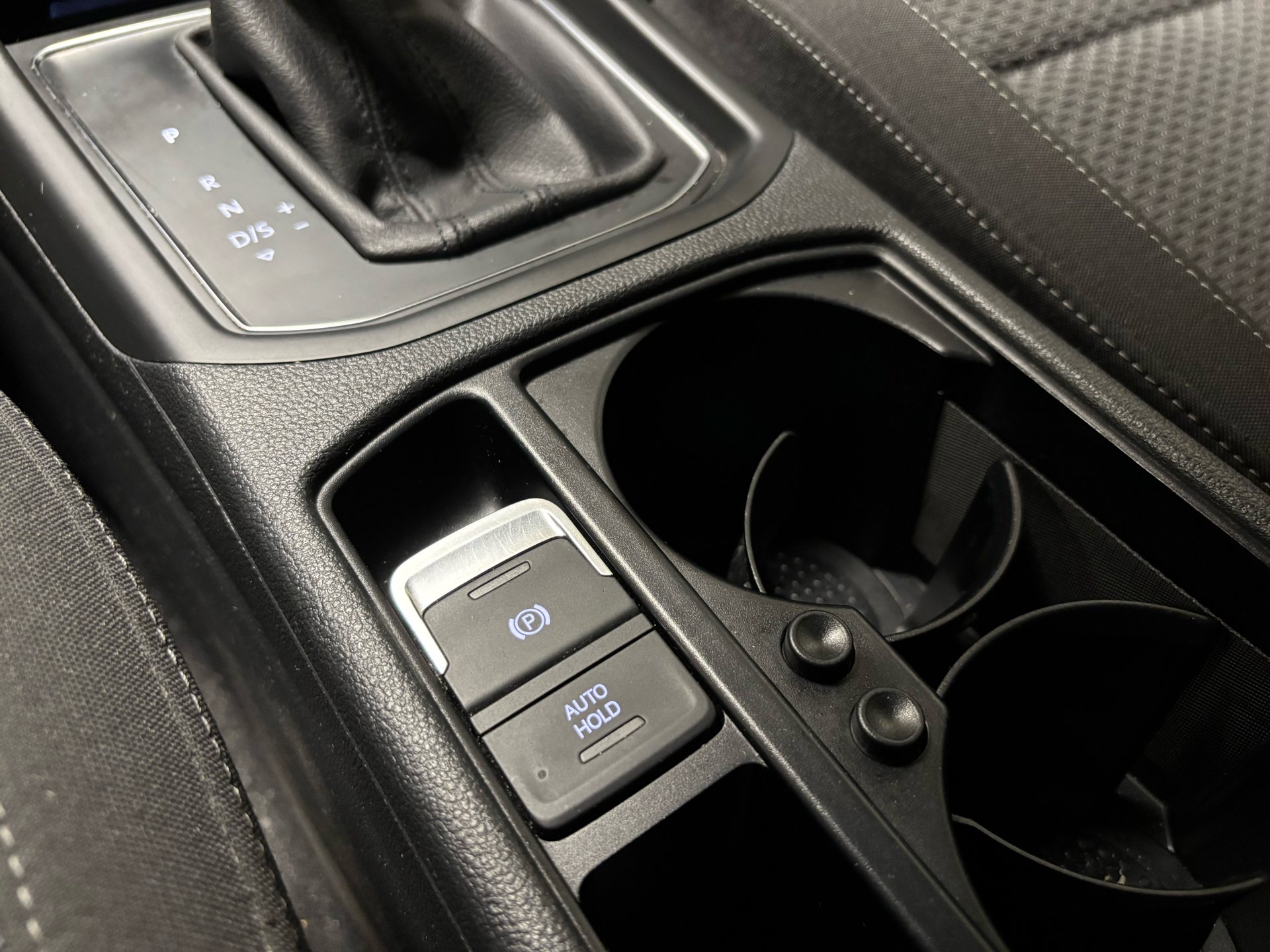 Sort VW Touran fra 2018