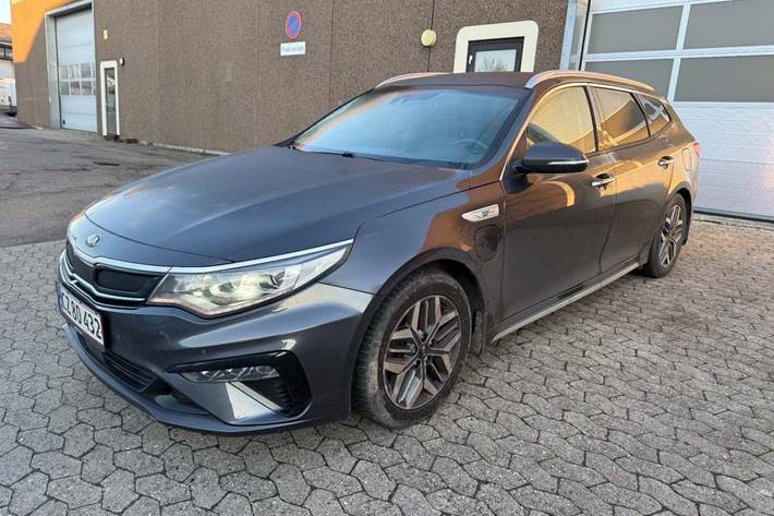 Grå Kia Optima fra 2019