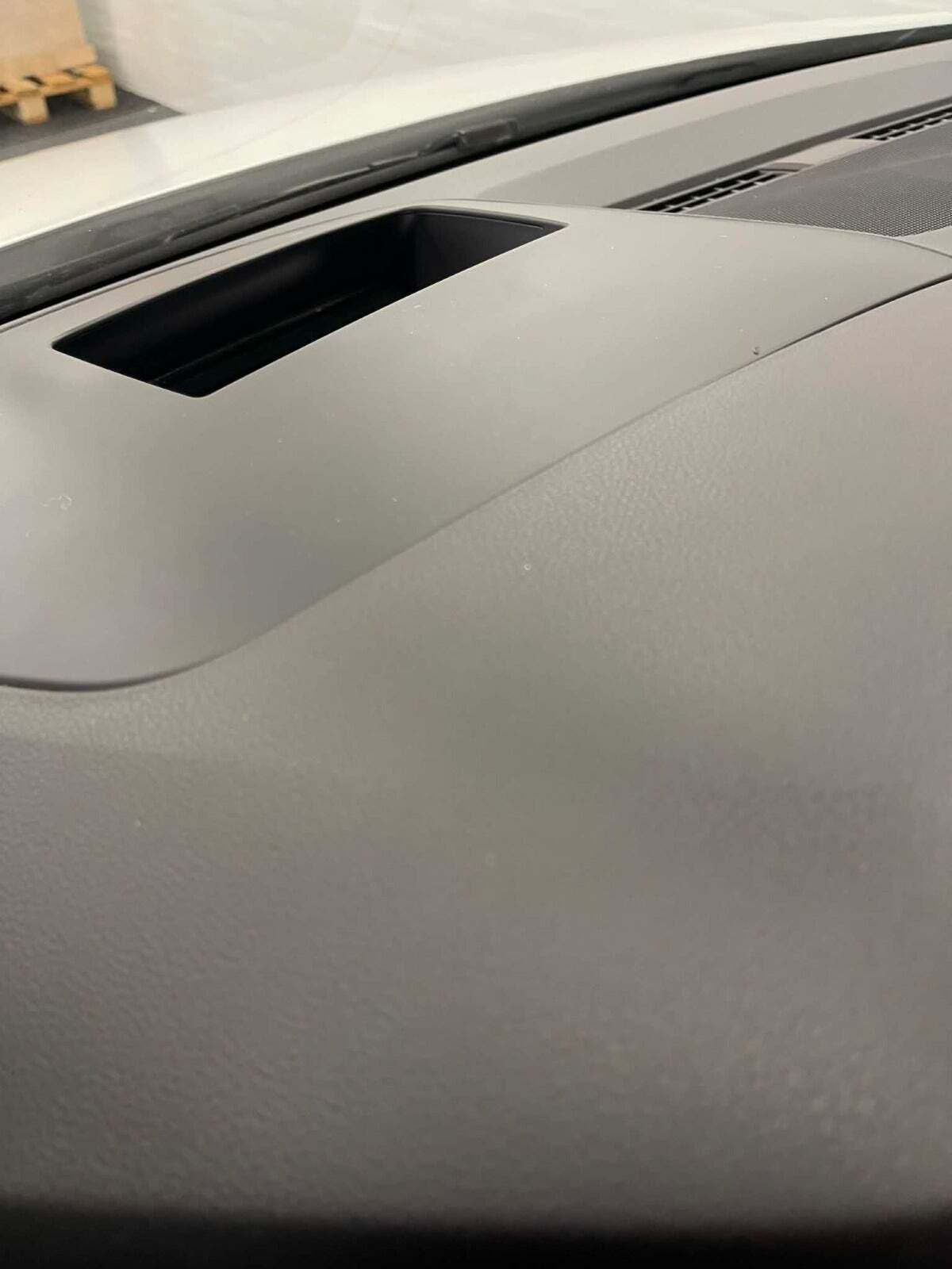 Hvid VW Golf VII fra 2020