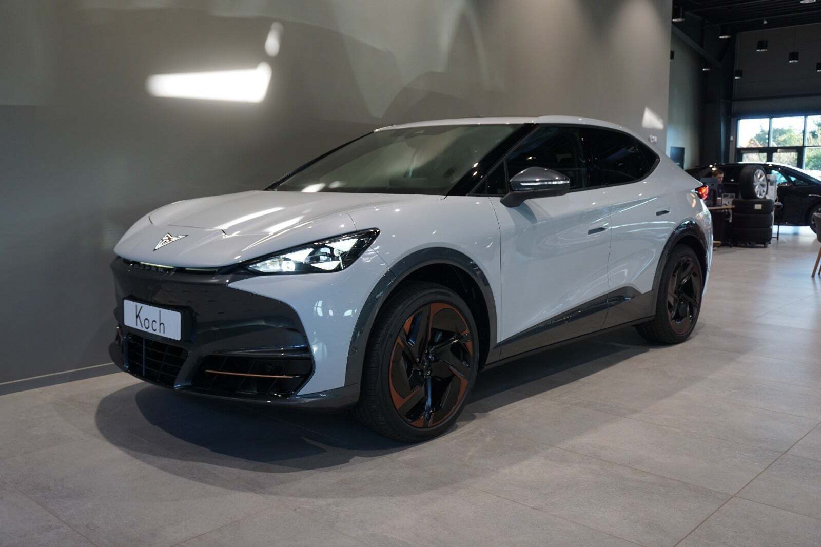 Cupra Tavascan 77 VZ Adrenaline