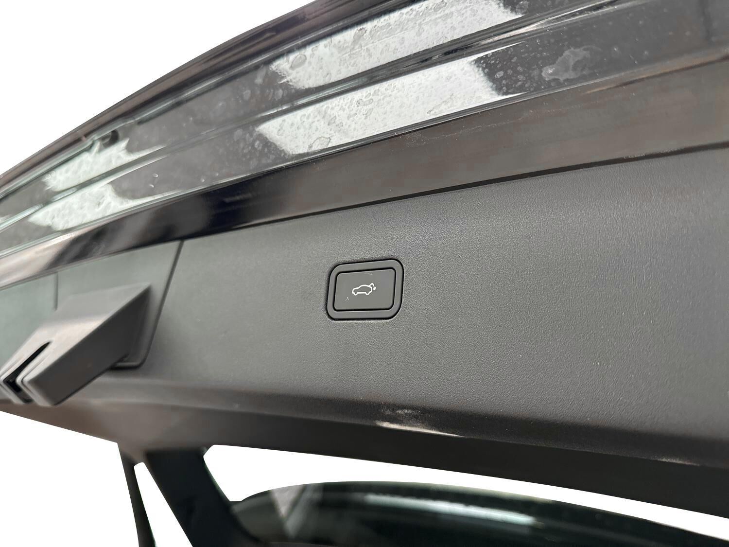 Sort Volvo EX30 fra 2024