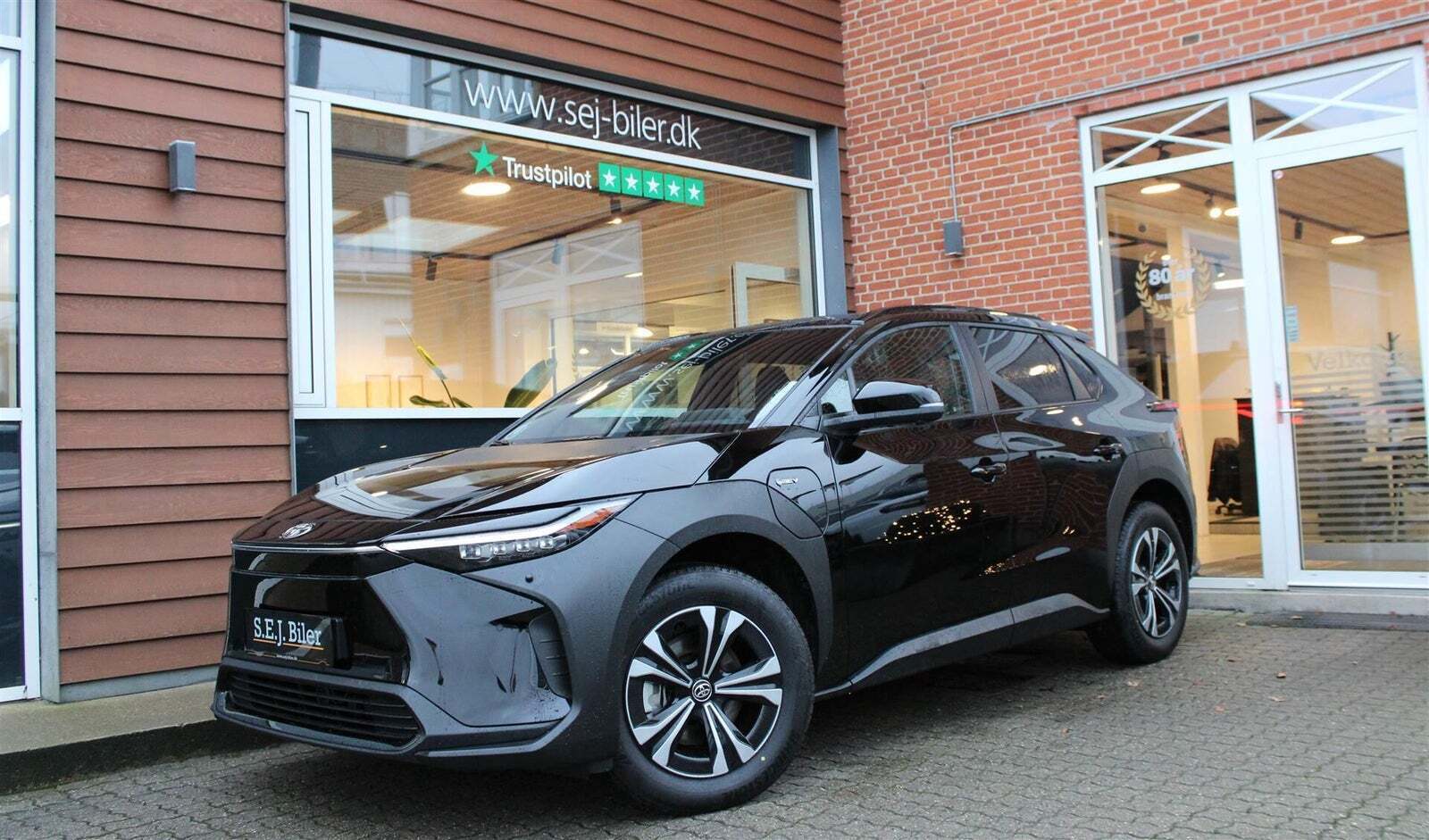 Toyota BZ4X Business+