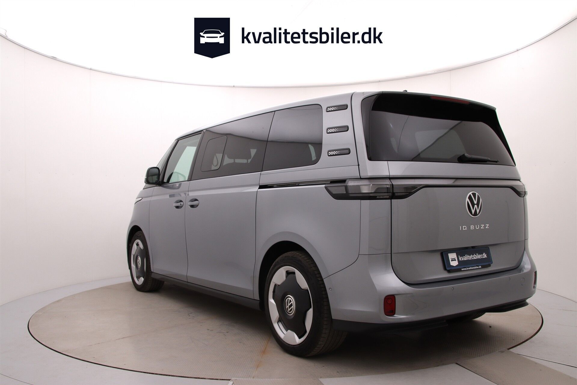 Sølv VW ID.Buzz fra 2025