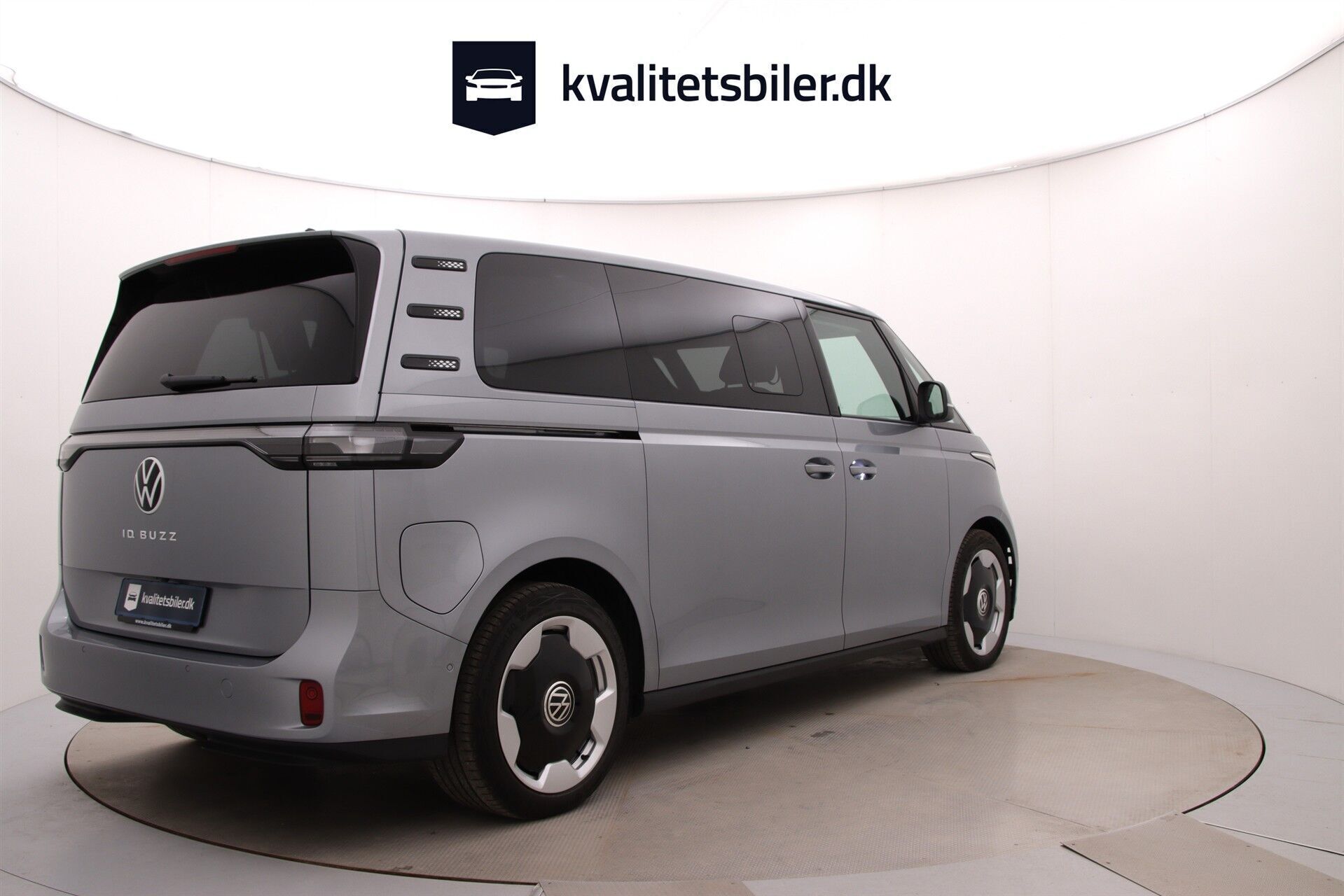 Sølv VW ID.Buzz fra 2025