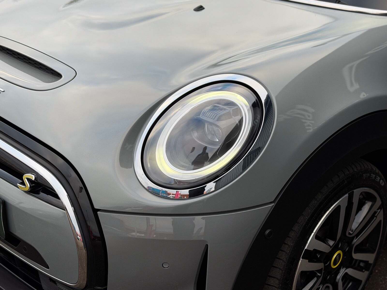 Grå Mini Cooper SE fra 2022