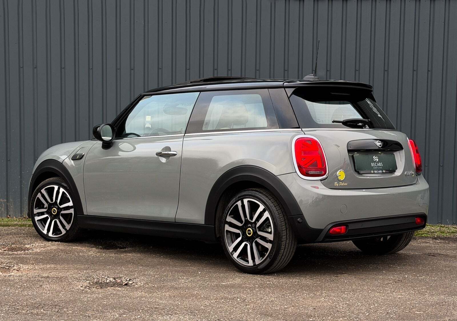 Grå Mini Cooper SE fra 2022