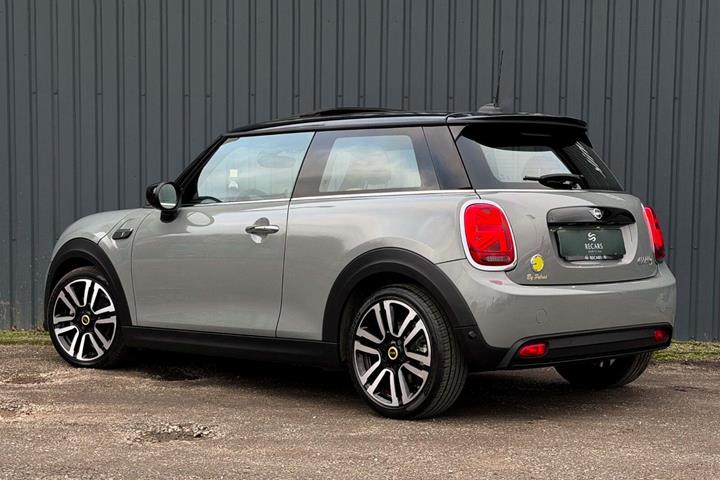 Grå Mini Cooper SE fra 2022