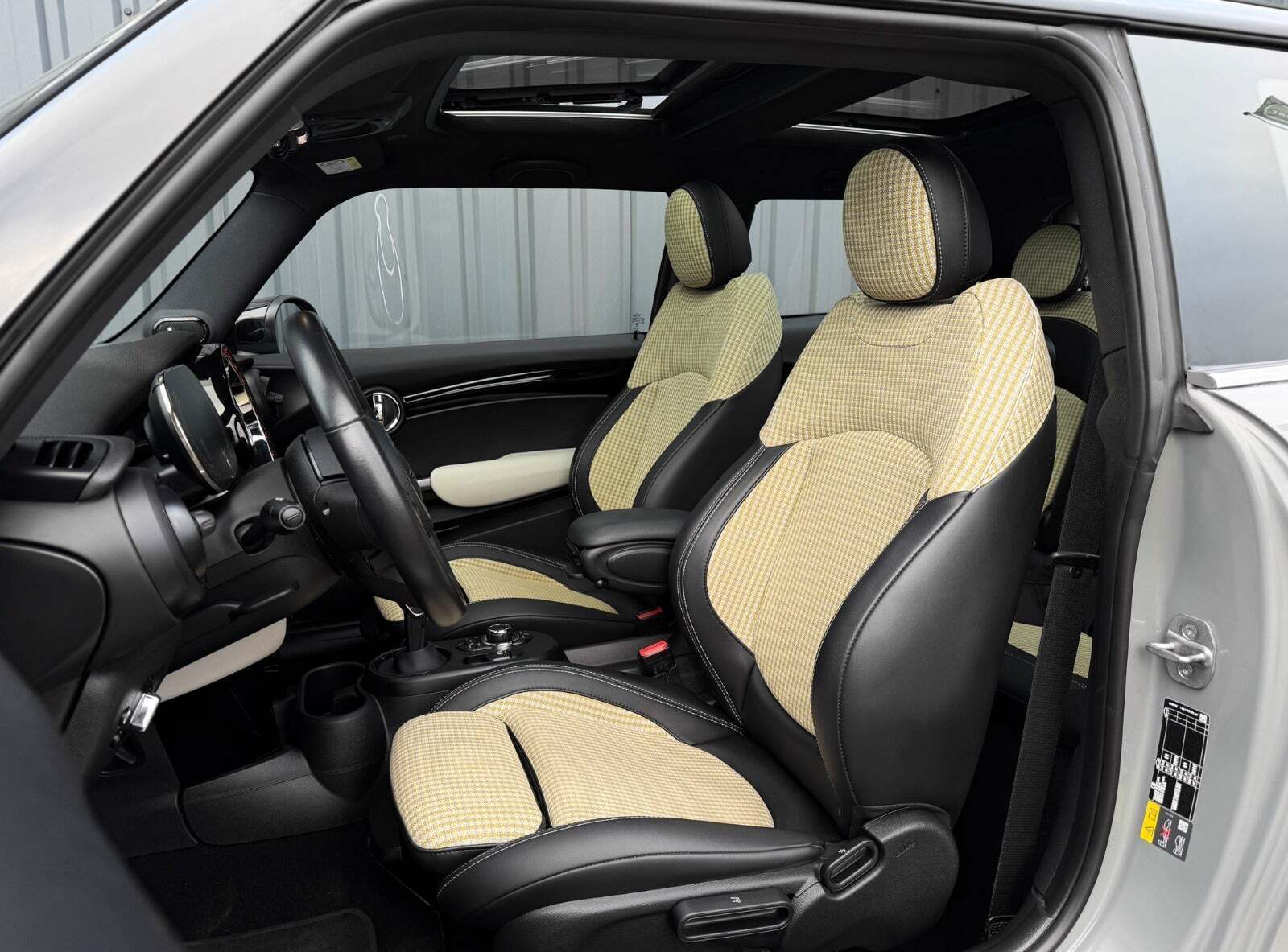 Grå Mini Cooper SE fra 2022