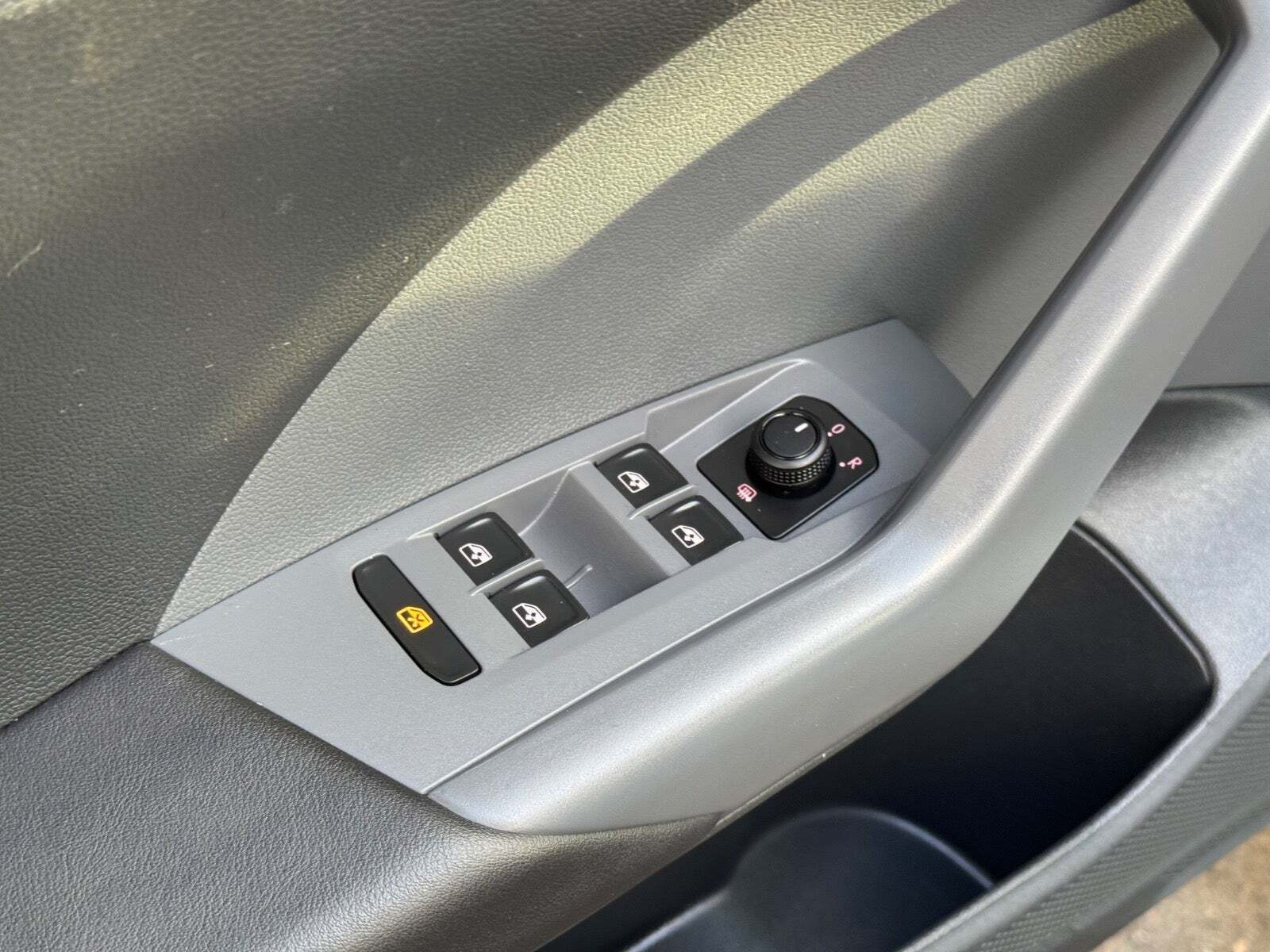 Sølv VW T-Cross fra 2020