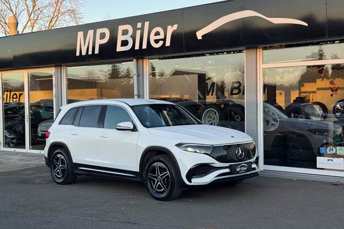 Hvid Mercedes EQB250+ fra 2024 set udefra