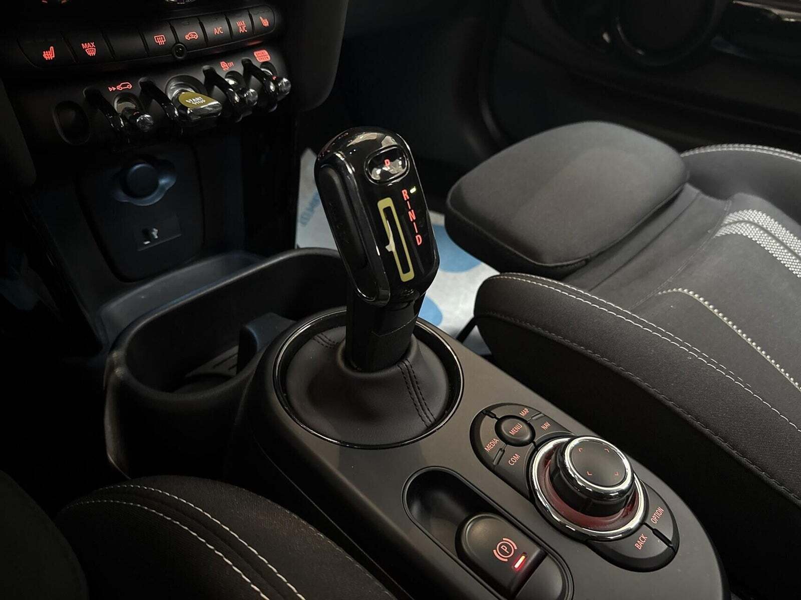 Mini Cooper SE Classic Trim