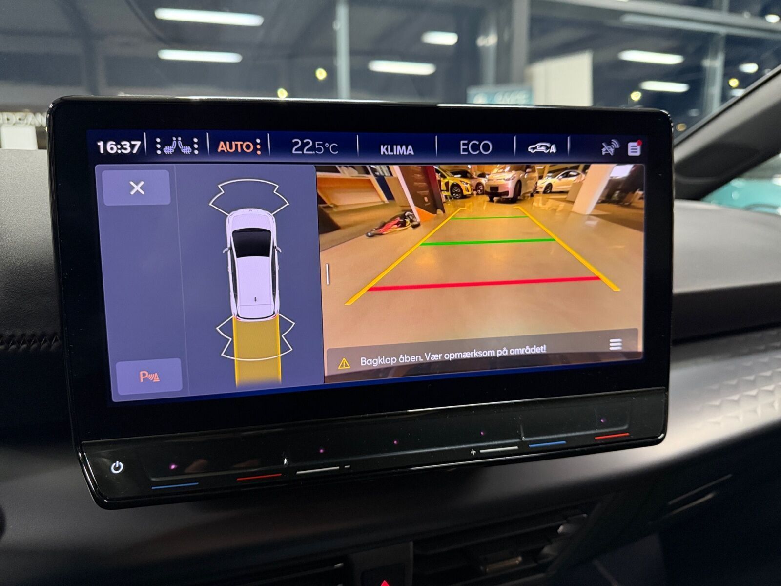 Blå Cupra Born fra 2022