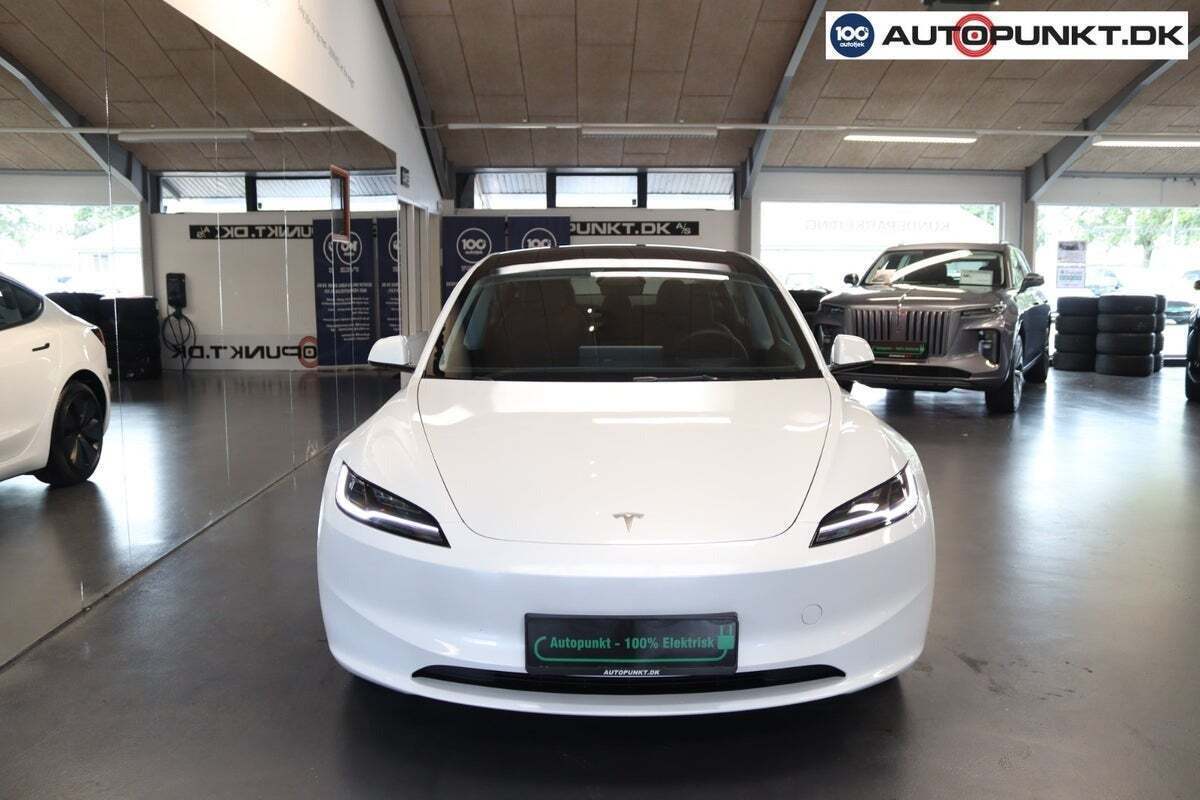 Tesla Model 3 Long Range AWD