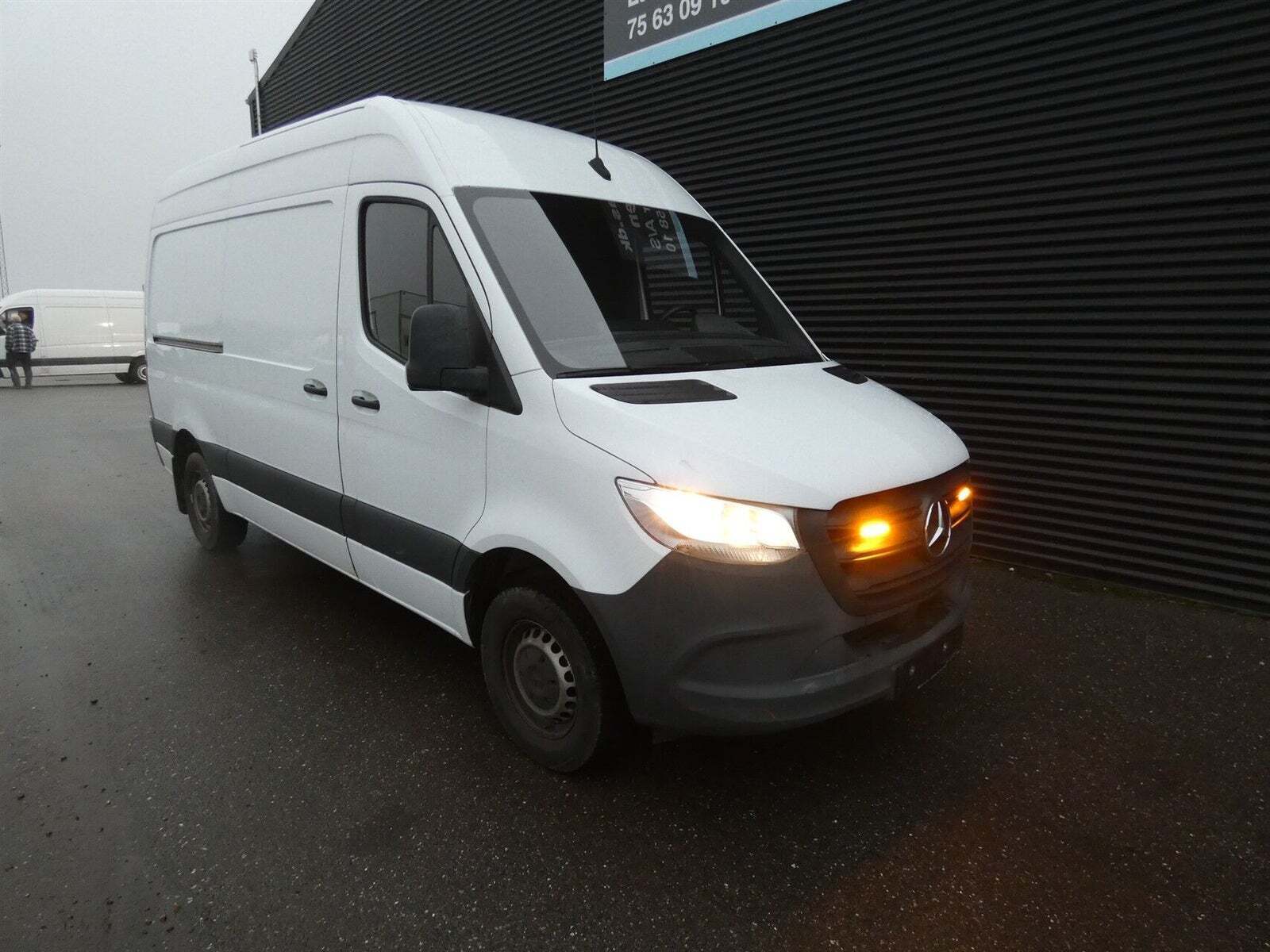 Mercedes Sprinter 317 2,0 CDi A2 Kassevogn aut. RWD