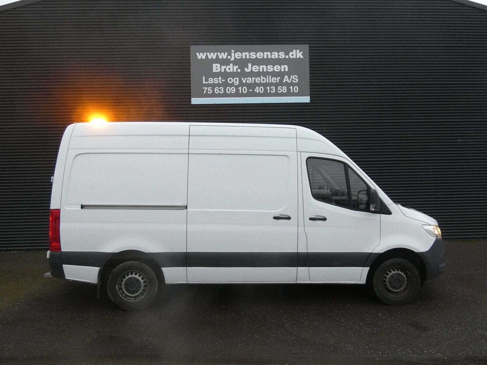 Mercedes Sprinter 317 2,0 CDi A2 Kassevogn aut. RWD