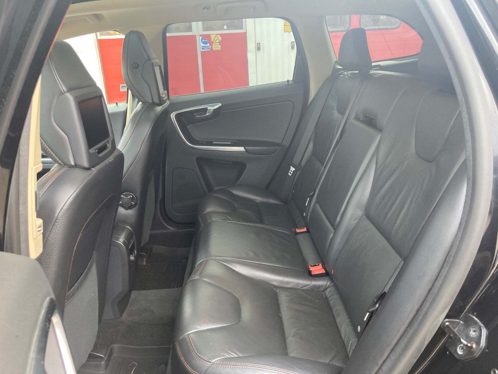 Volvo XC60 2,4 D3 163 Summum aut. AWD