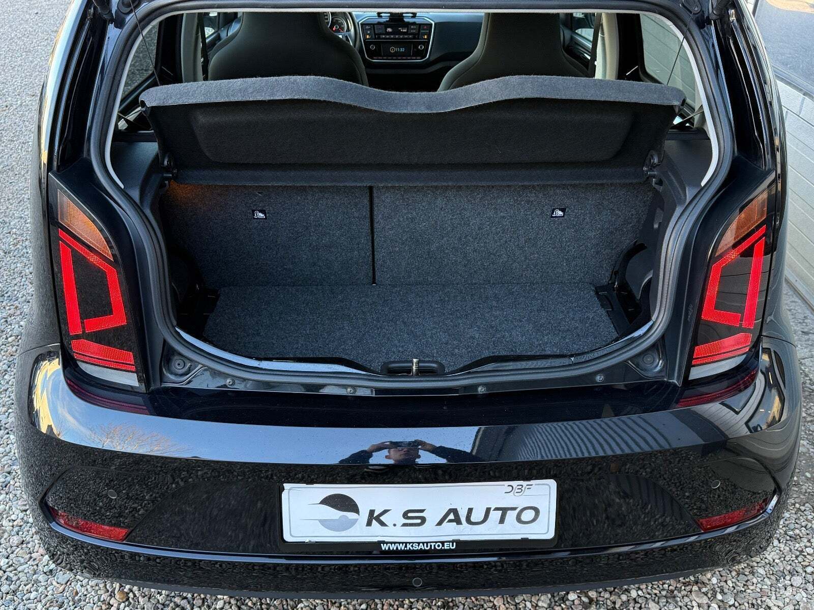 Sort VW UP! fra 2019