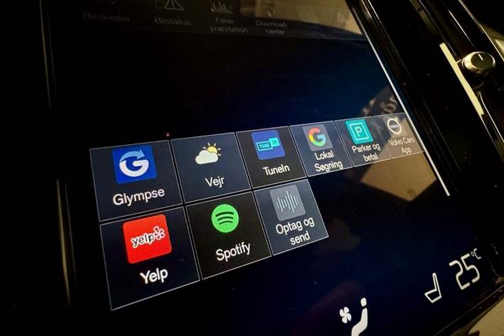 Blå Volvo V90 fra 2016