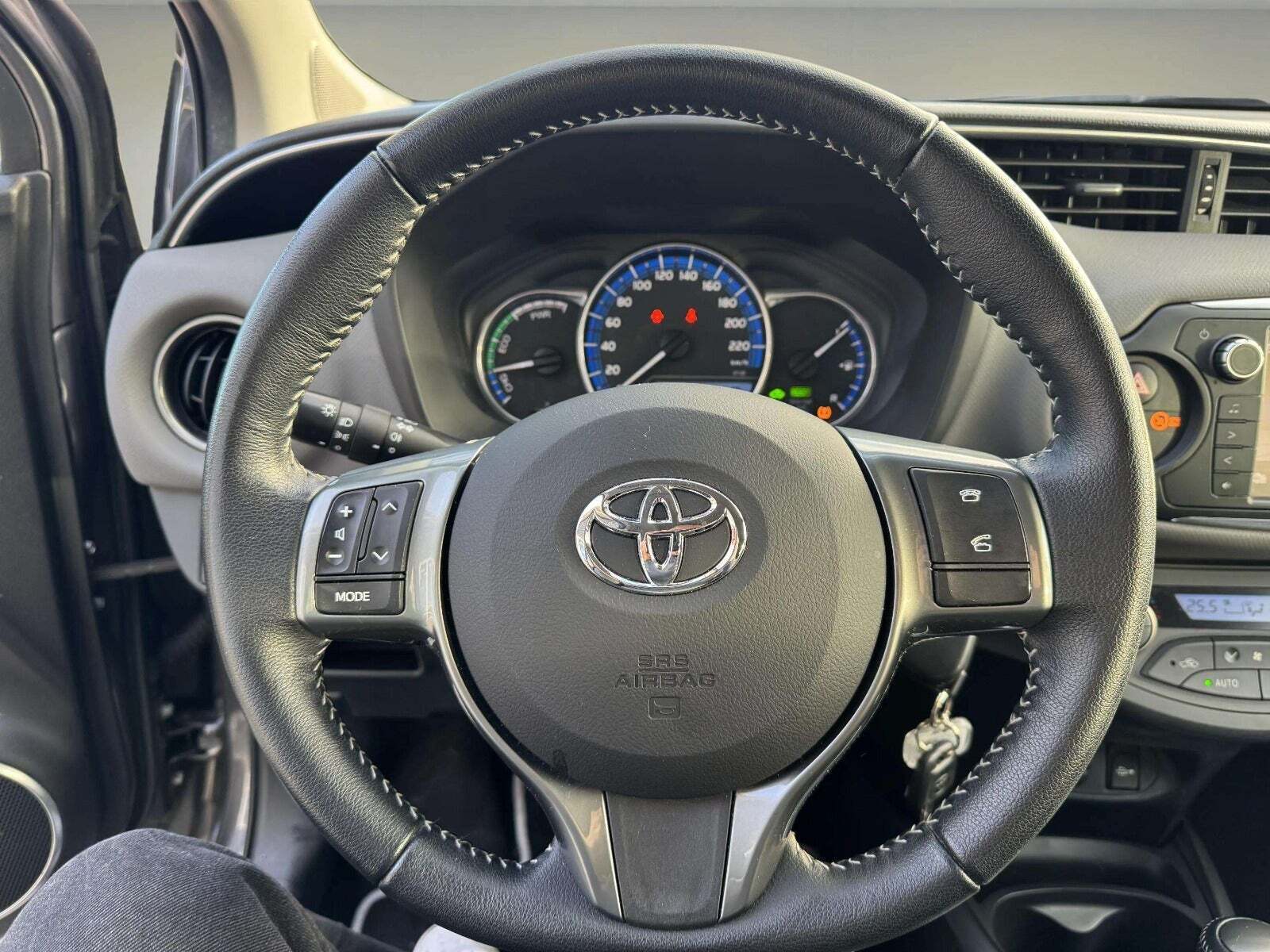 Toyota Yaris 1,5 Hybrid H1 e-CVT