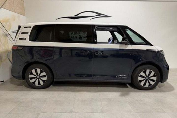 Blå VW ID.Buzz fra 2023