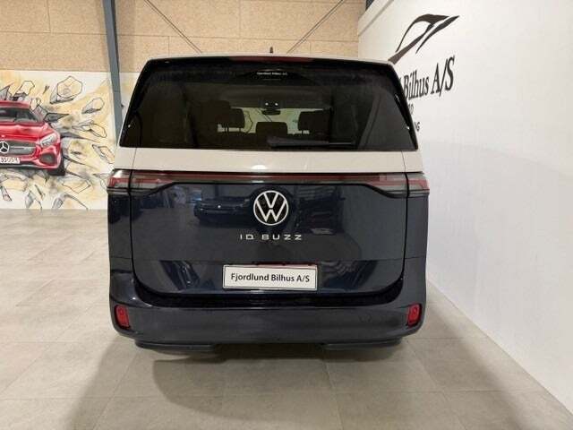 VW ID.Buzz 77 Pro SWB