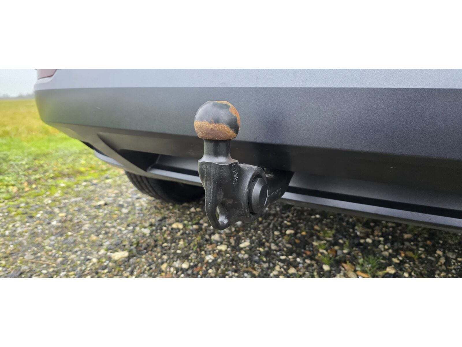 Grå Skoda Karoq fra 2021