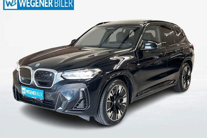 Sort BMW iX3 fra 2023 set udefra