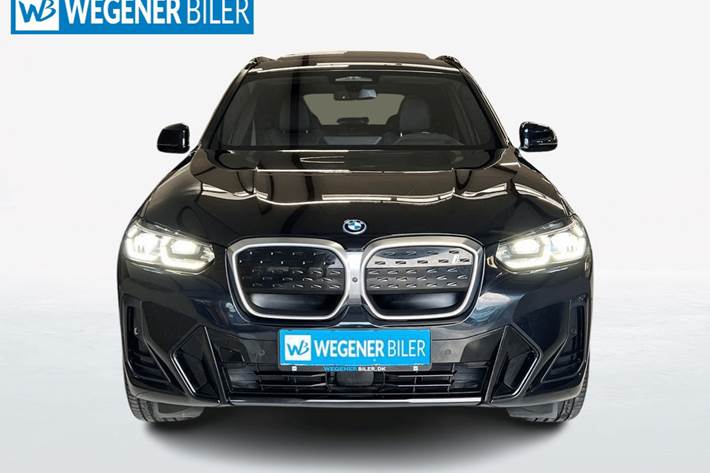 Sort BMW iX3 fra 2023