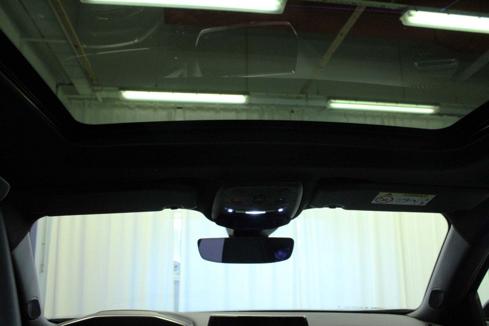 Peugeot e-2008 50 GT Sky