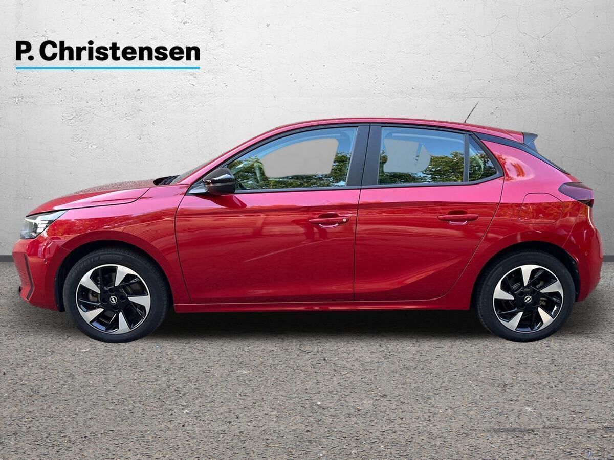 Rød Opel Corsa-e fra 2023