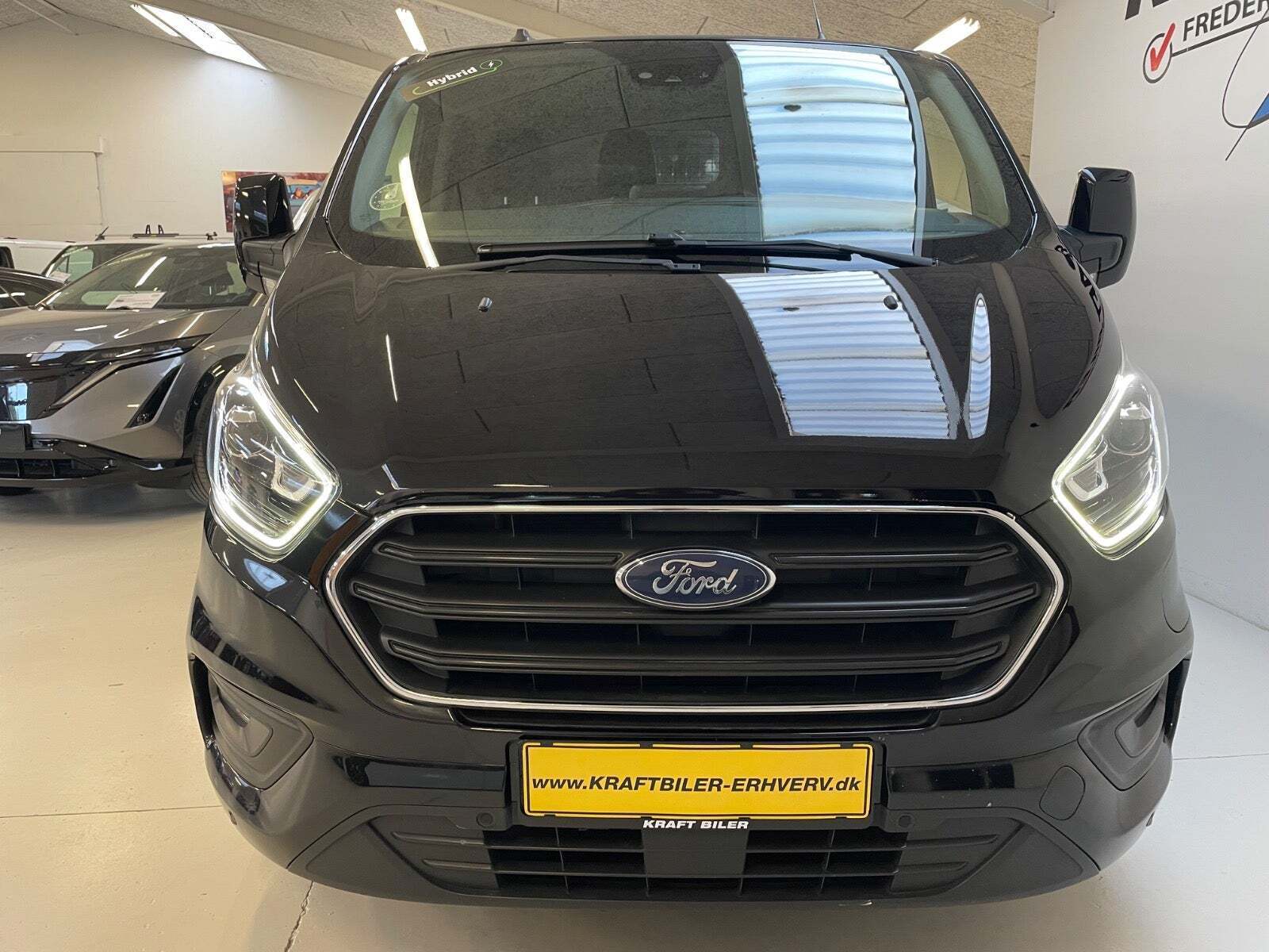 Sort Ford Transit Custom 340S fra 2021