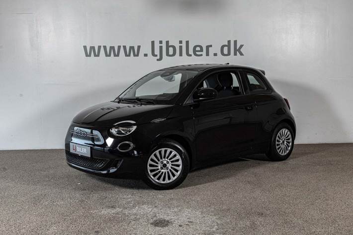 Sort Fiat 500e fra 2021 set udefra