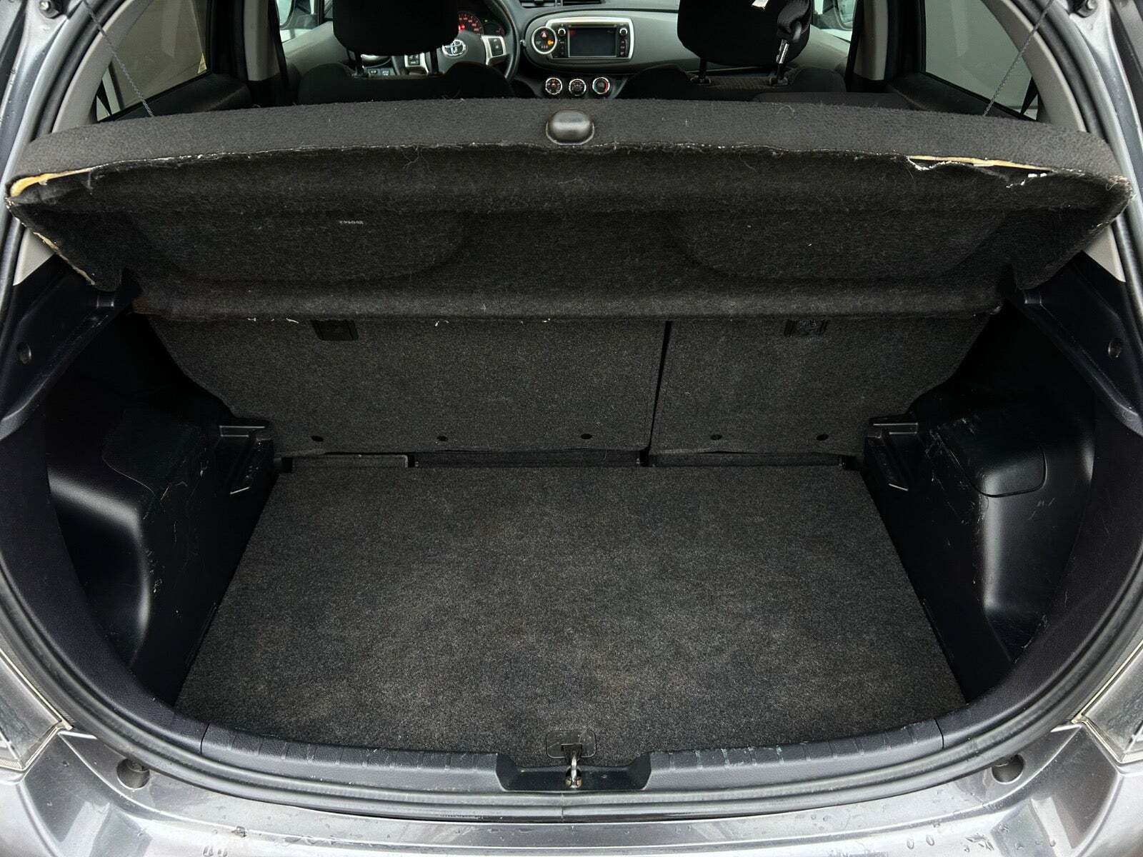 undefined Toyota Yaris fra 2011