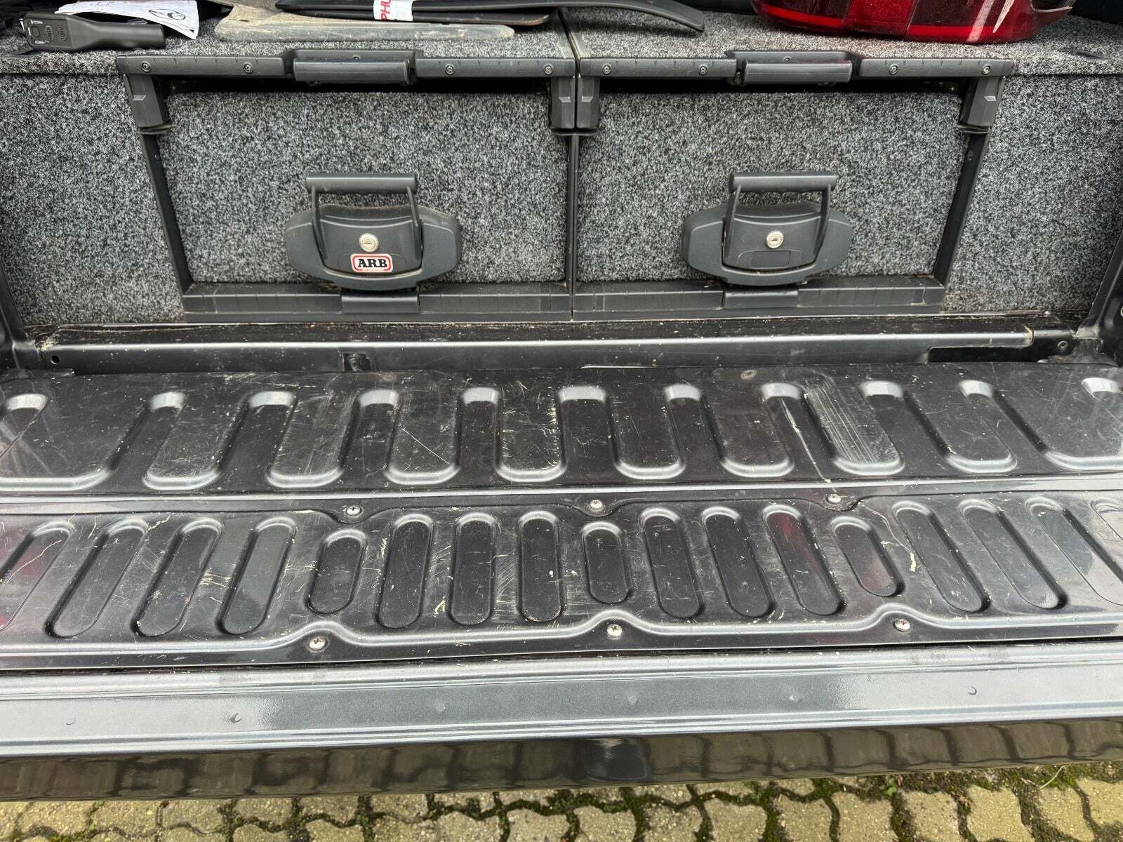 Toyota HiLux 2,8 D T4 Invincible Db.Kab aut.