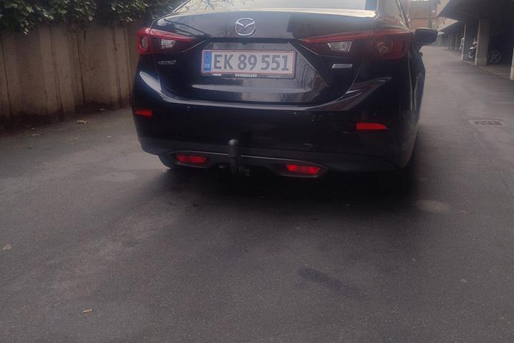 Sort Mazda 3 fra 2018