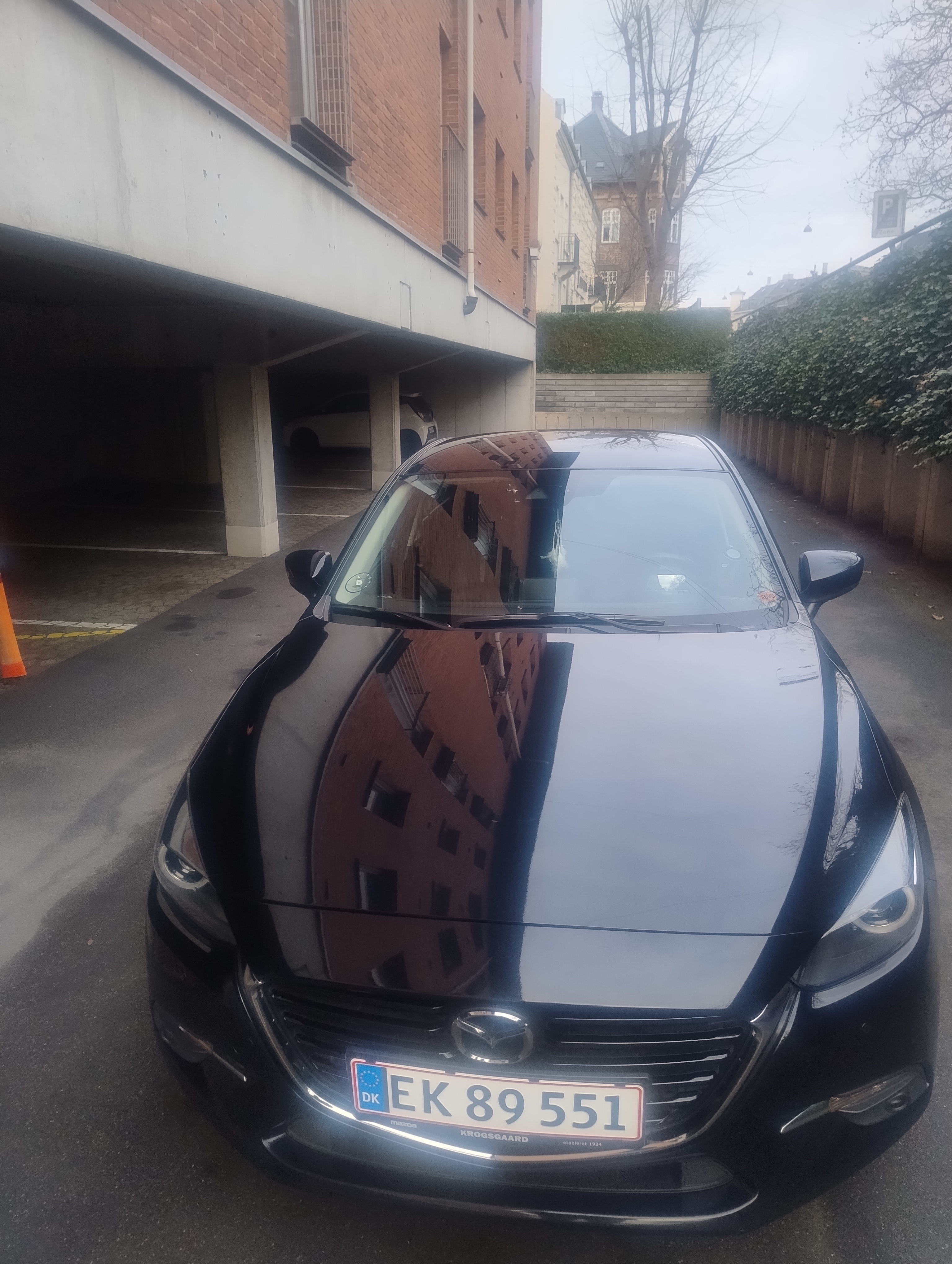 Mazda 3 2,0 SKYACTIV-G 120 HK 4-dørs aut.