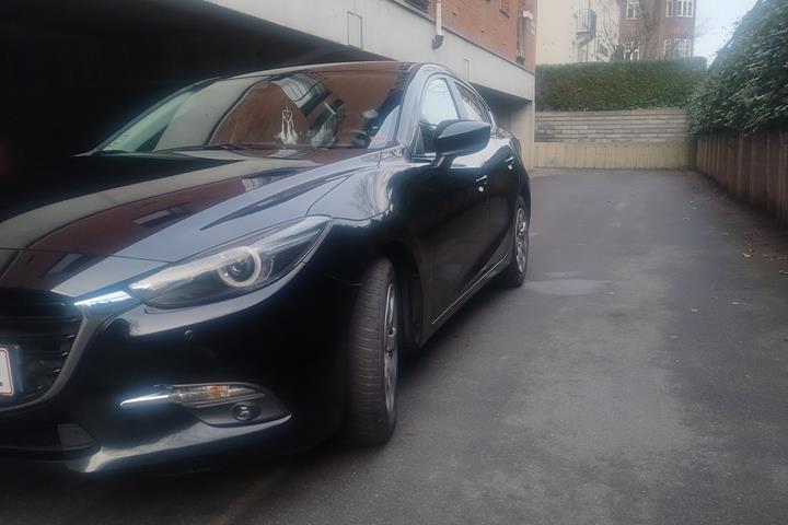 Sort Mazda 3 fra 2018