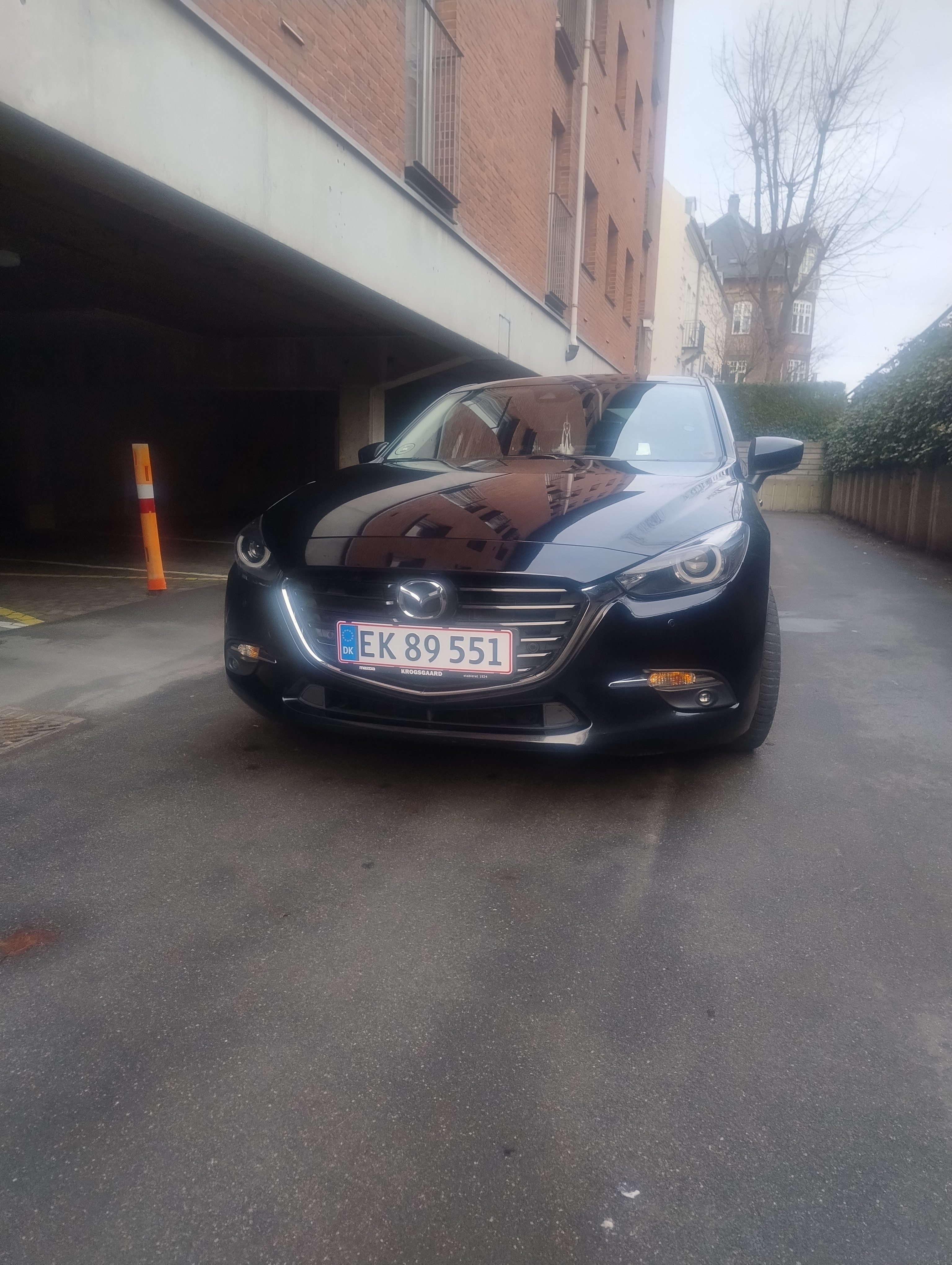 Sort Mazda 3 fra 2018