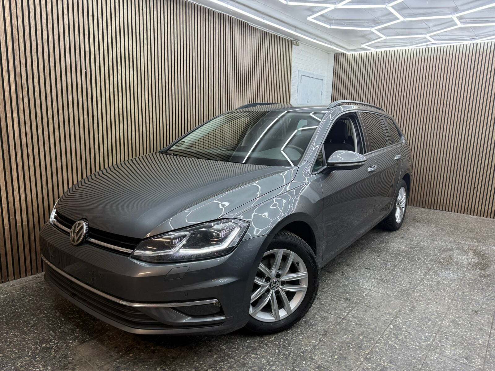 VW Golf VII 1,6 TDi 115 Comfortline Variant DSG