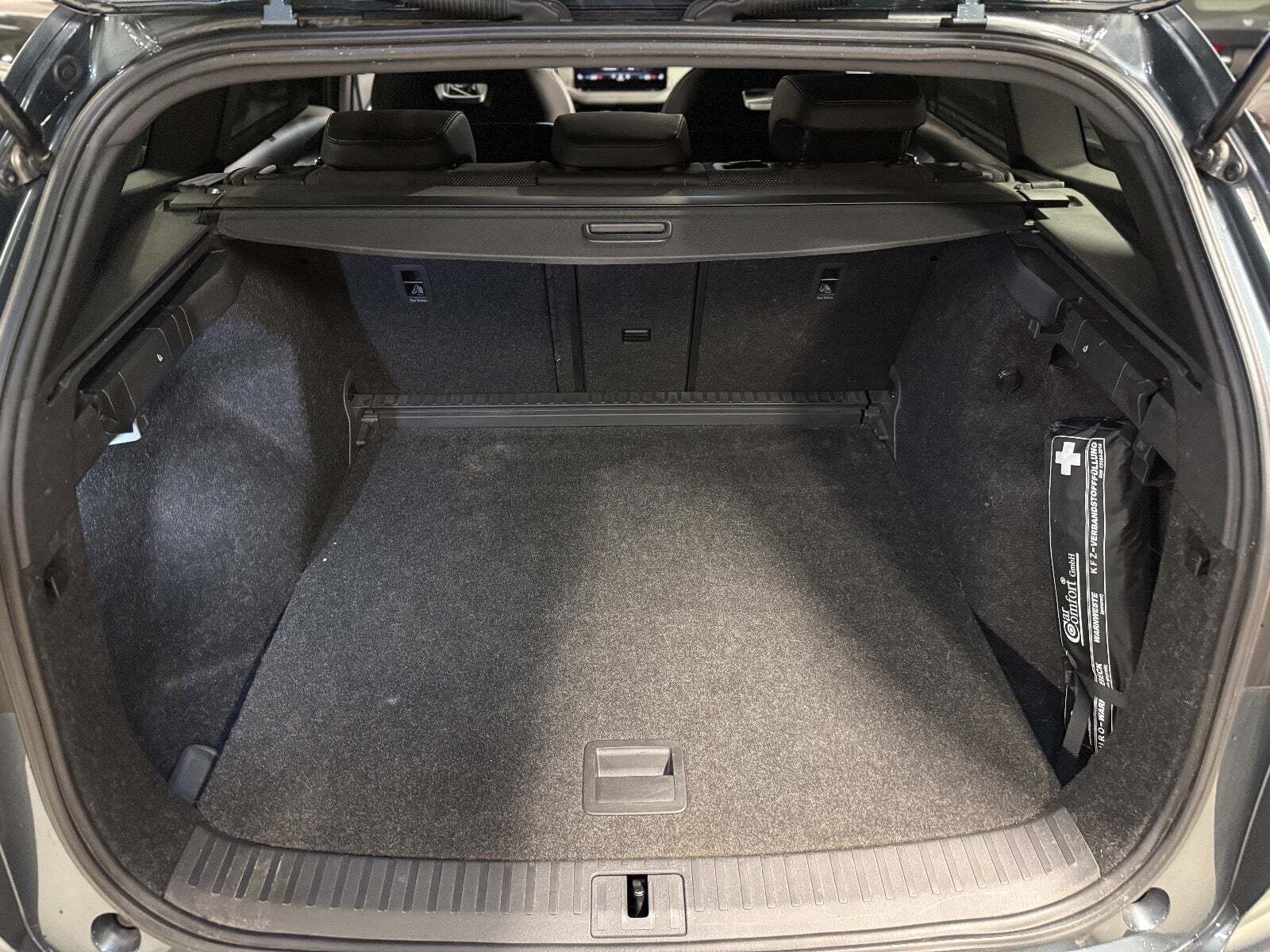 Grå Skoda Enyaq fra 2022