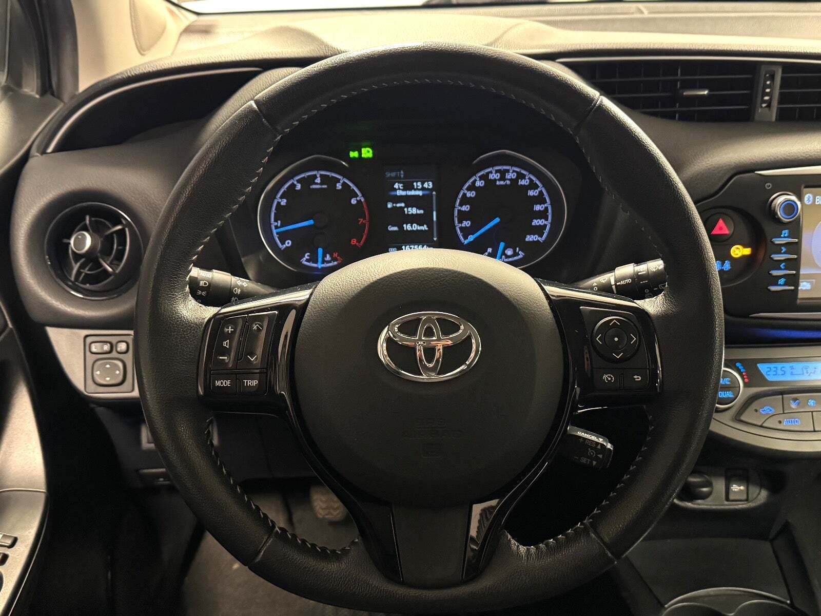 Toyota Yaris 1,5 VVT-iE T3 Premium